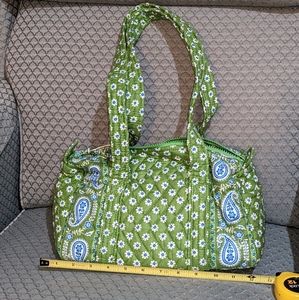 🍏Vera Bradley Apple Green Paisley Daisy Retired Purse Like New